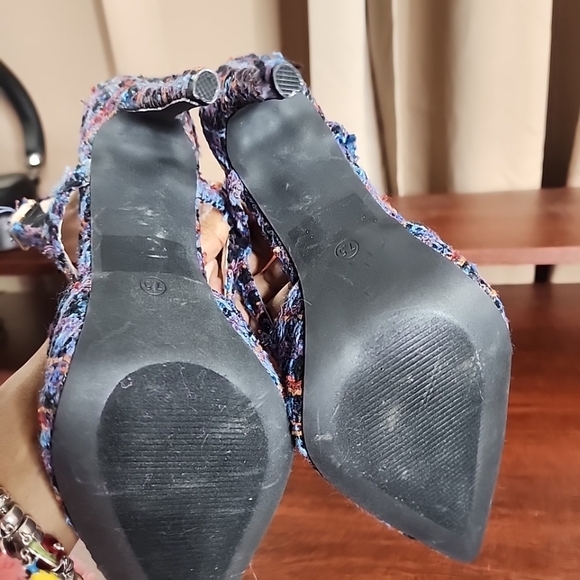 Venus Womens Multi Colored  Closed Toe Pointed Shoes Size 7.5 - Picture 4 of 10